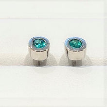 Load image into Gallery viewer, Secondhand Emerald Earrings
