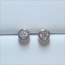 Load image into Gallery viewer, Secondhand Diamond Stud Earrings - 0.50ct

