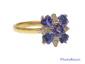 18ct Gold Tanzanite and Diamond Cluster Ring